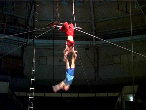 Ecole Supérieure des Arts du Cirque - Exit